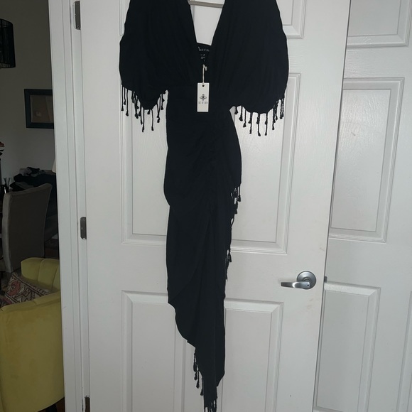 Just BEE Queen Luma Ruched High-Low Midi Dress - Picture 4 of 5